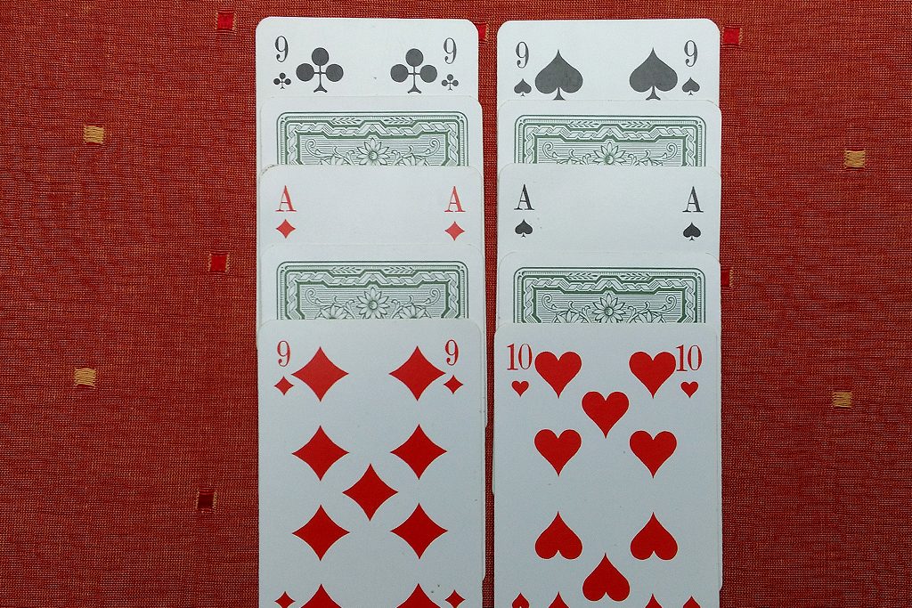 Bild 5: Dieses doppelte Duell gewinnt der Spieler mit der 10
