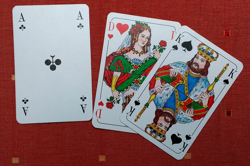 Bild 4: Ass +König +Dame = 11 + 4 + 3 = 18