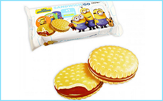 Leckere Kekse mit Minions-Verpackung